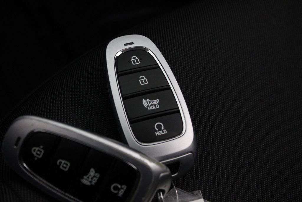 Certified Used 2022 Gray Hyundai SEL image 30