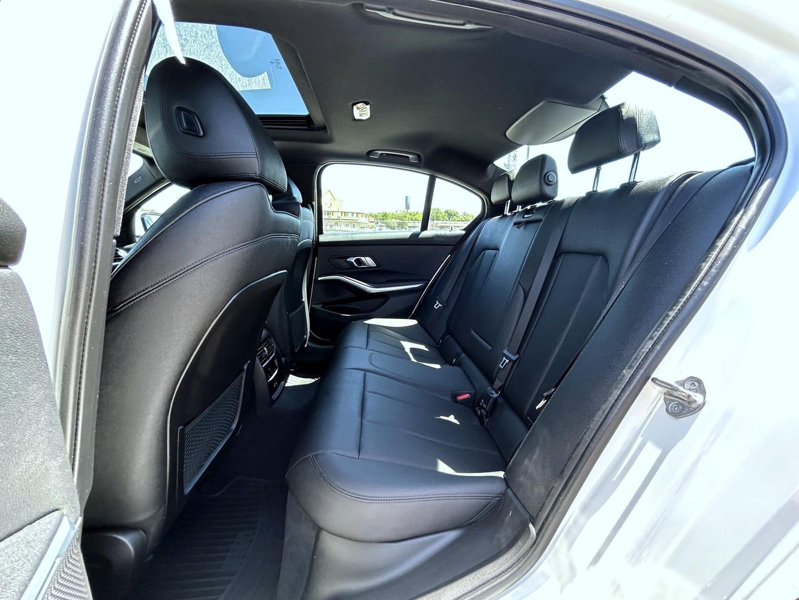2021 BMW 3 Series 330i - Photo 21