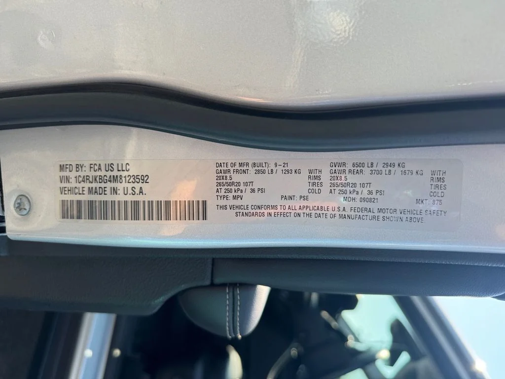 Used 2021 Silver Zynith Jeep Limited image 26