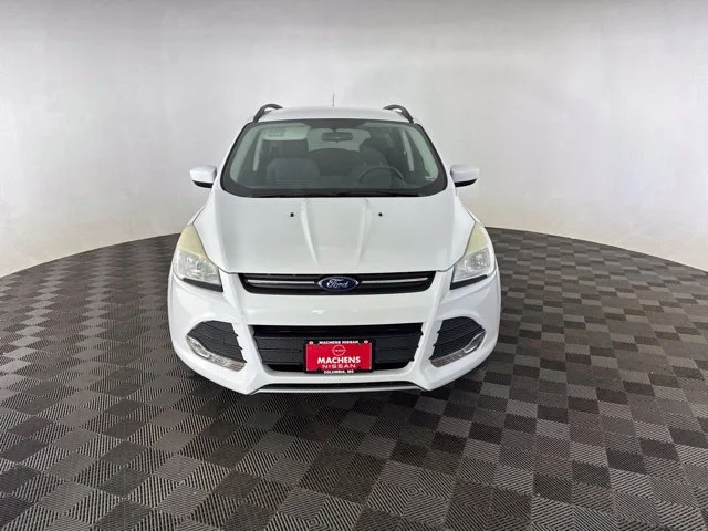 Used 2015 White Ford SE image 2