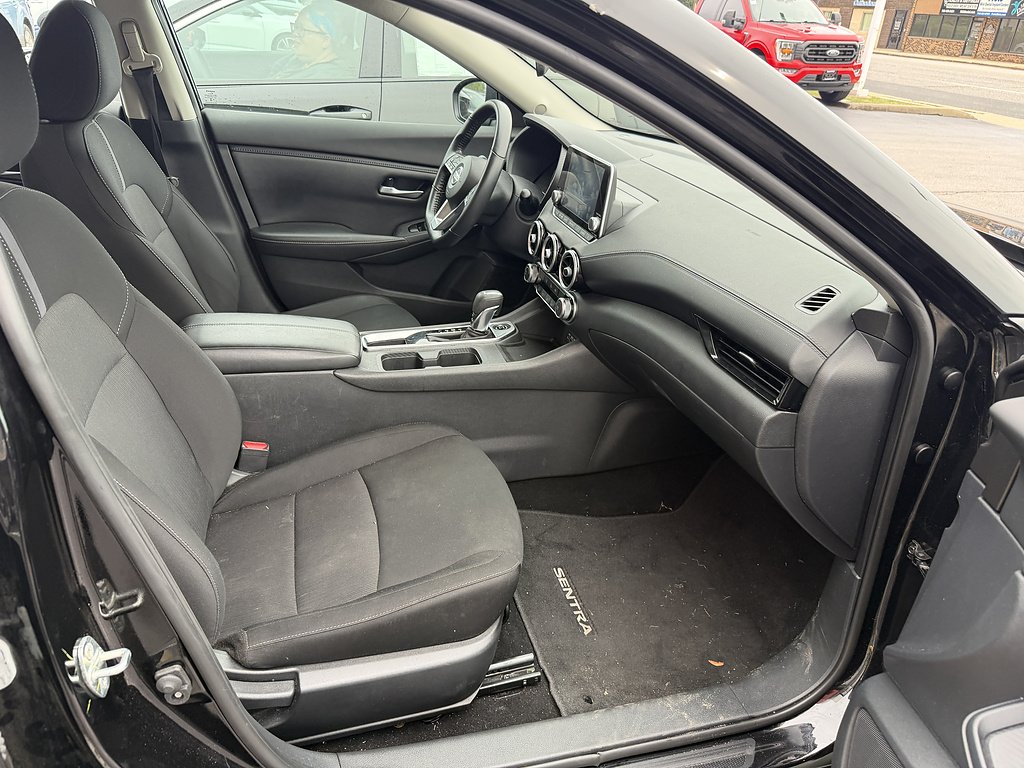 Used 2022 Super Black Nissan SV image 54