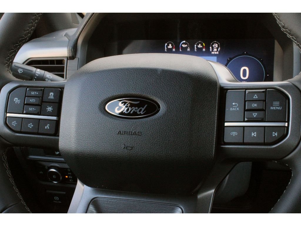 New 2026 Oxford White Ford XLT image 9