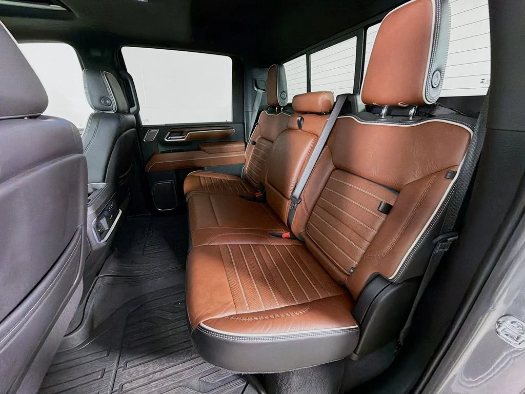 Used 2025 Silver GMC Denali Ultimate image 20