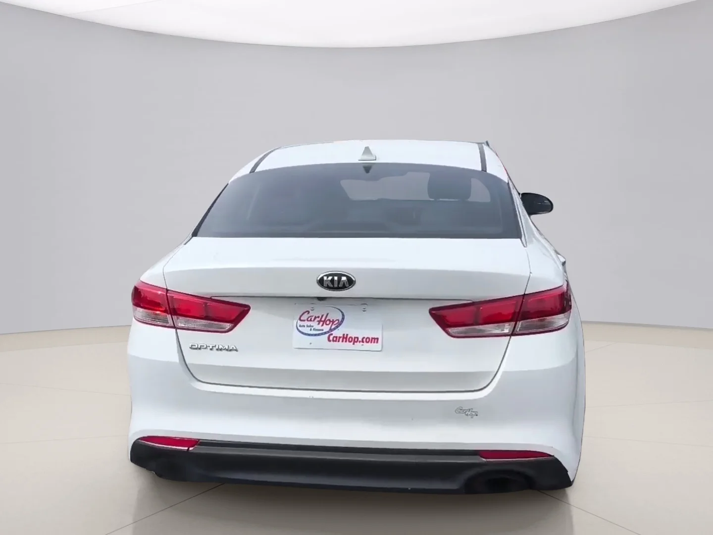 Used 2016 White Kia LX image 4