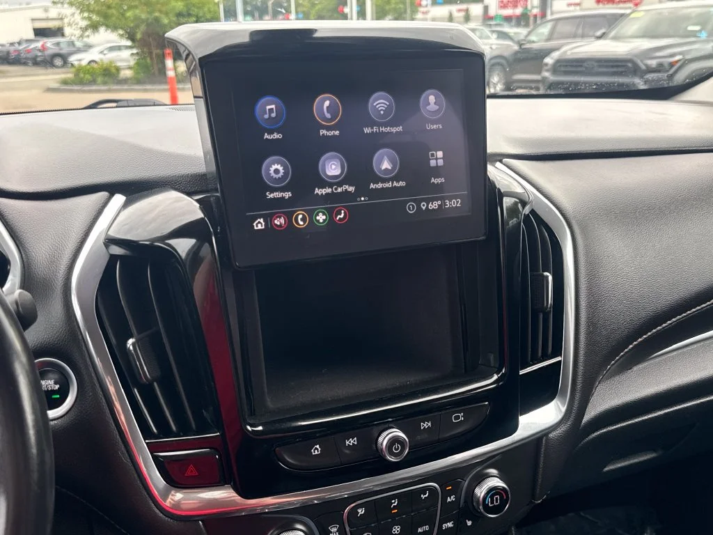 Used 2020 Gray Chevrolet 3LT image 26