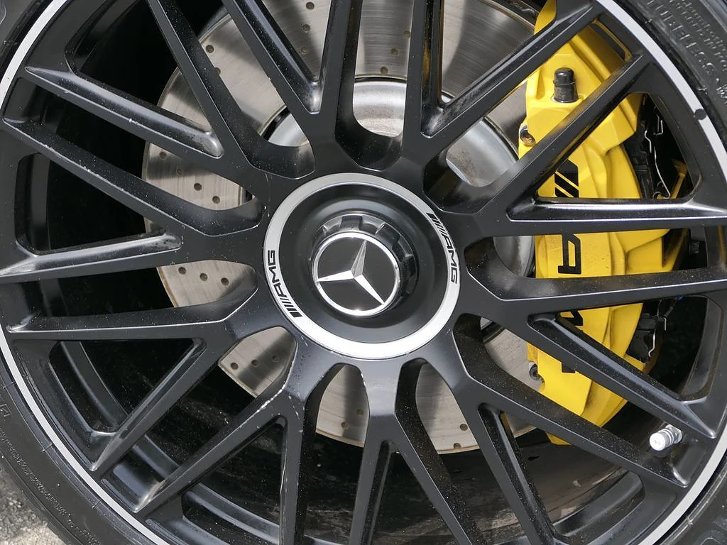 Used 2023 Obsidian Black Metallic Mercedes-Benz AMG® SL 63 image 9