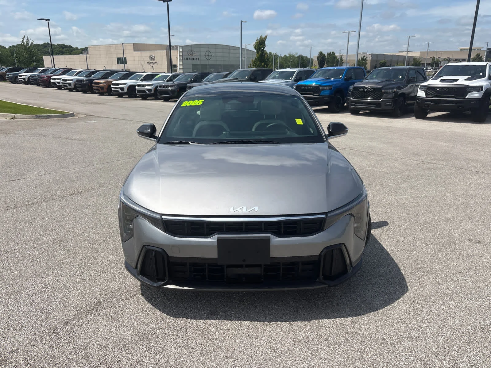 Used 2025 Steel Gray Kia GT-Line image 3