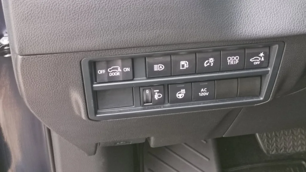 Used 2025 Blue Toyota SR5 image 18