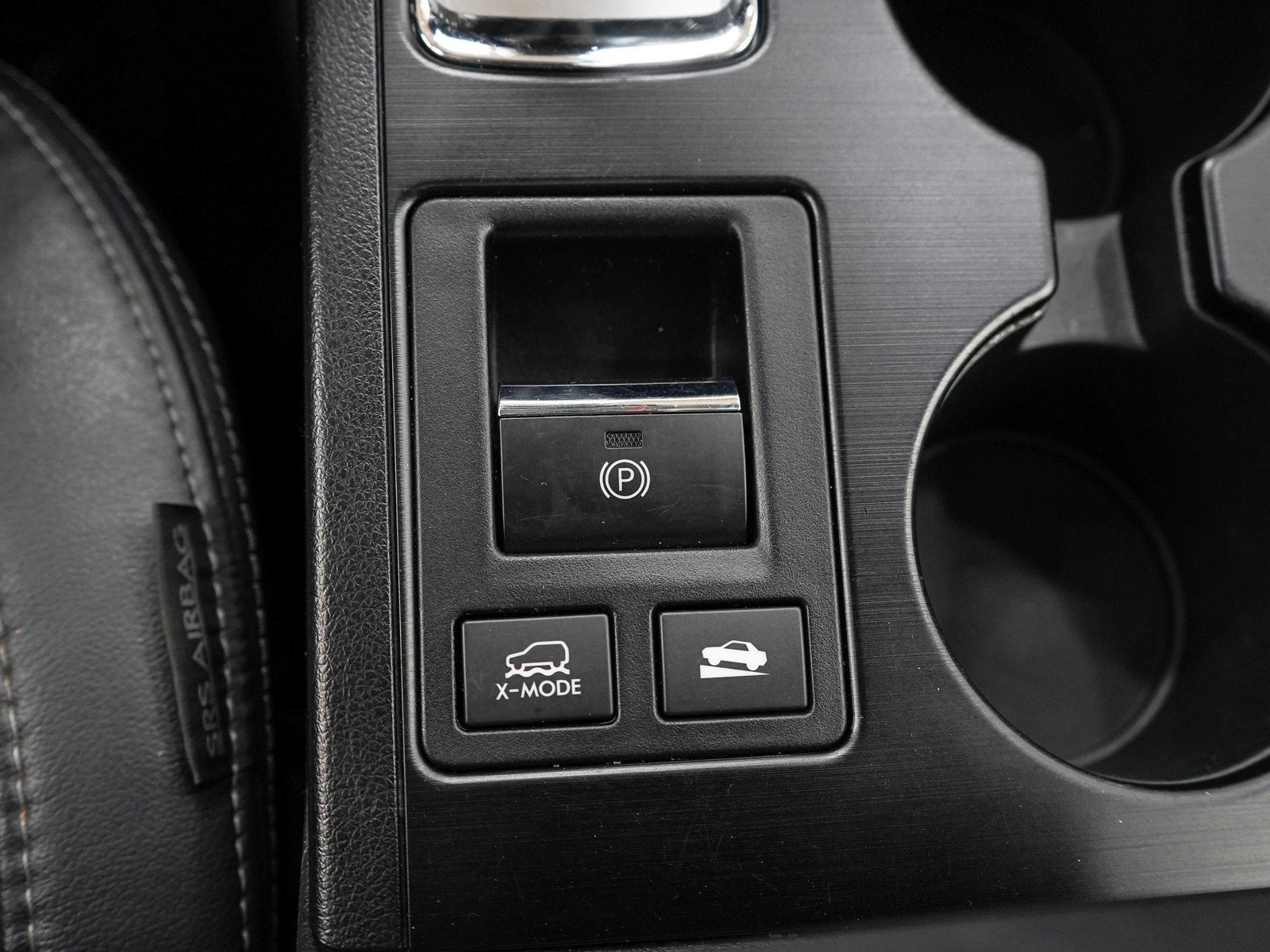 Used 2017 Crystal Black Pearl Subaru 3.6R image 26
