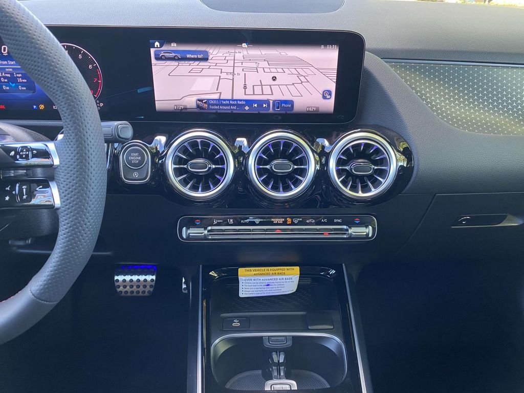 Used 2025 Mountain Grey Metallic Mercedes-Benz GLA 250 image 36