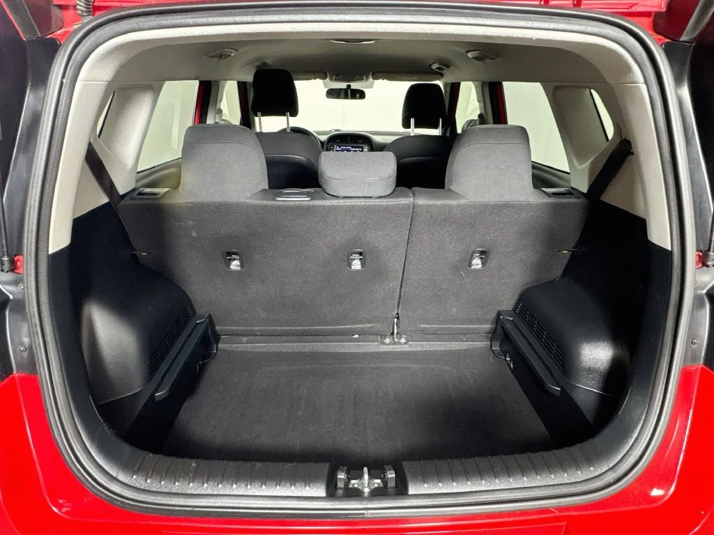 Used 2022 Red Kia LX image 29