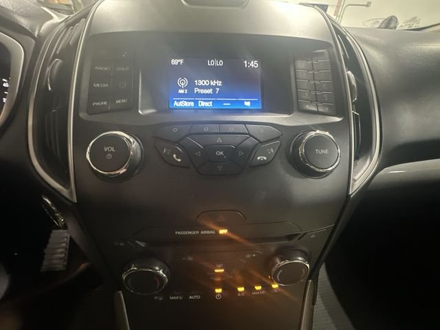 Used 2018 White Ford SEL image 24