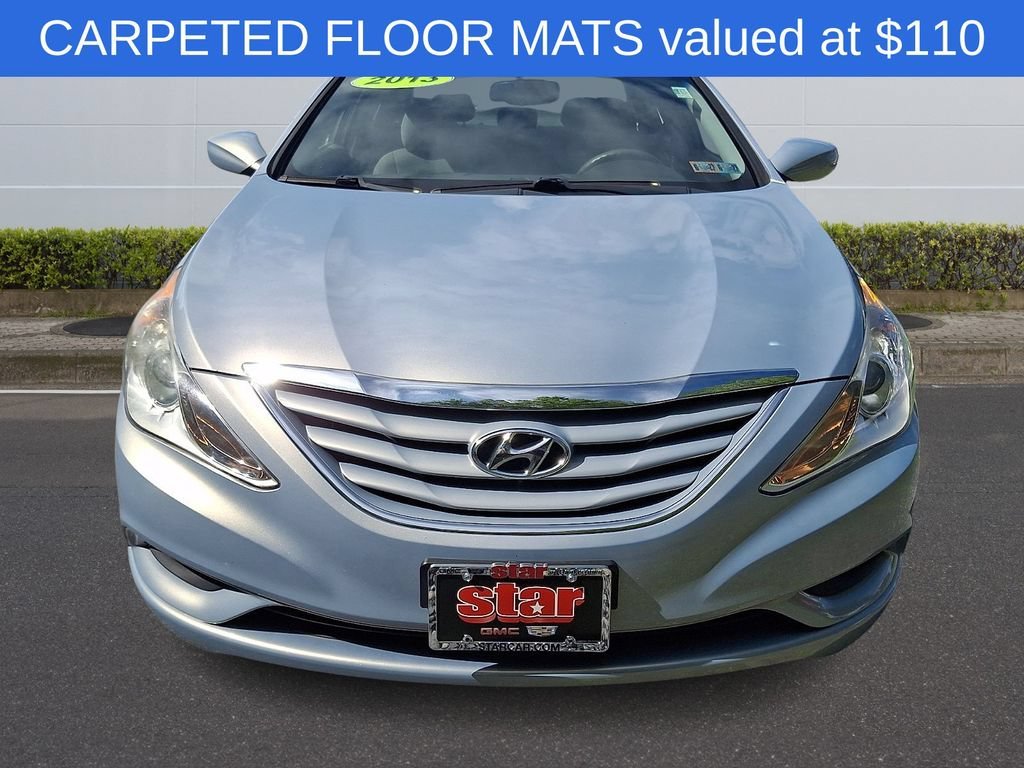 Used 2013 Blue Hyundai GLS image 2