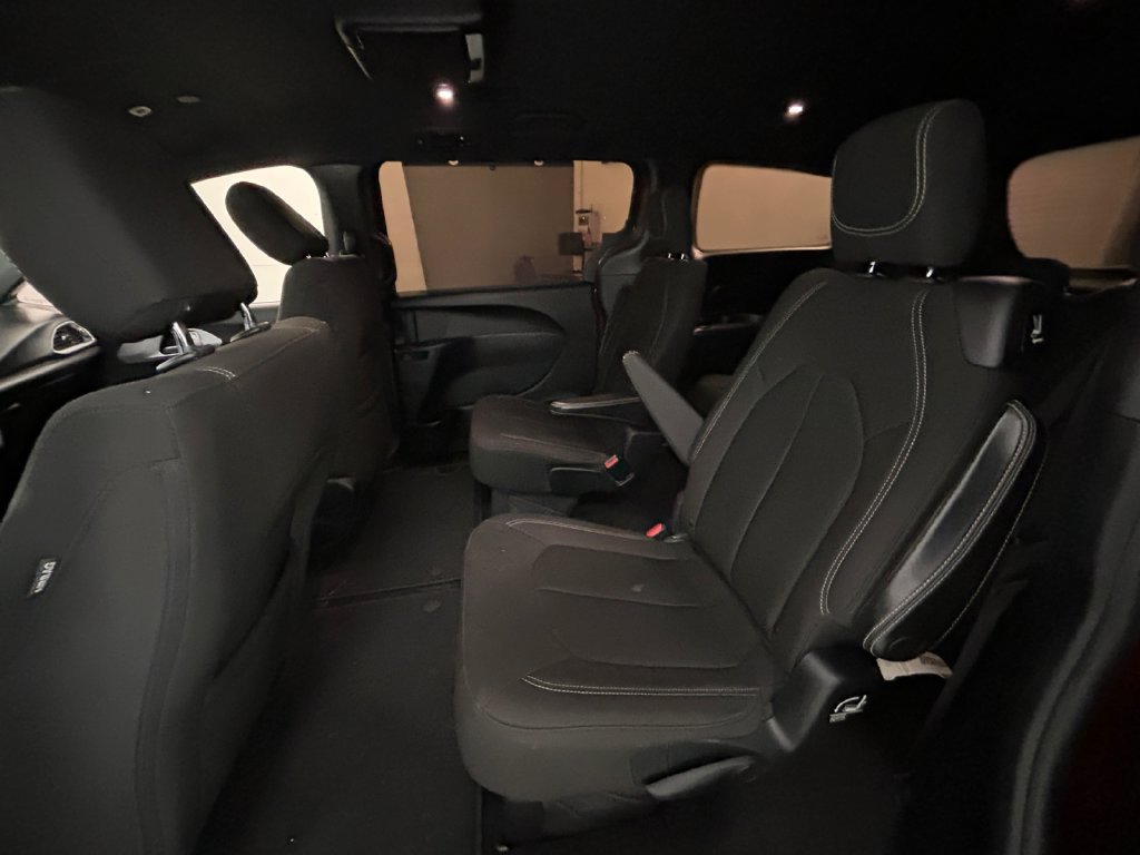 Used 2018 Red Chrysler Touring Plus image 19