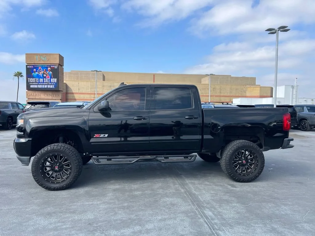 Used 2018 BLACK Chevrolet LTZ image 8