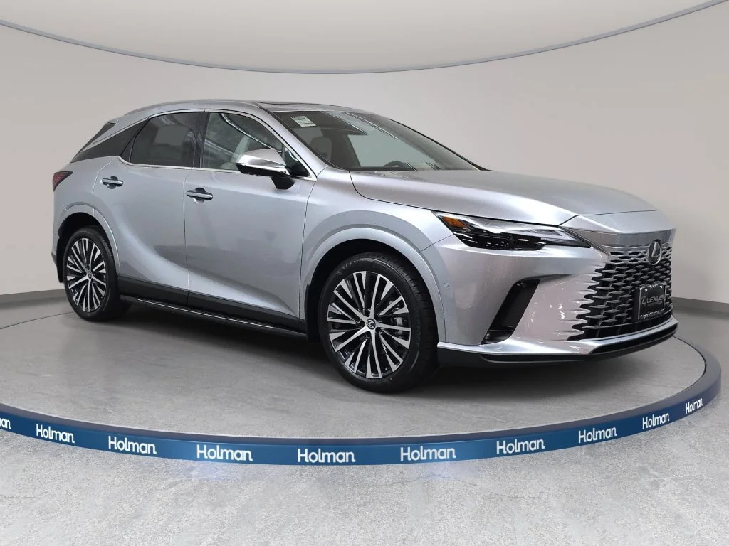 New 2026 Iridium Lexus PREMIUM PLUS image 3