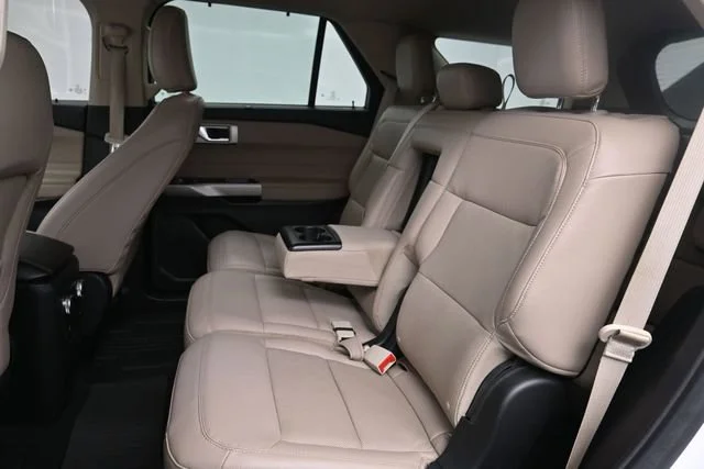 Used 2023 Oxford White Ford Limited image 23