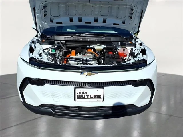 New 2026 Summit White Chevrolet LT image 19