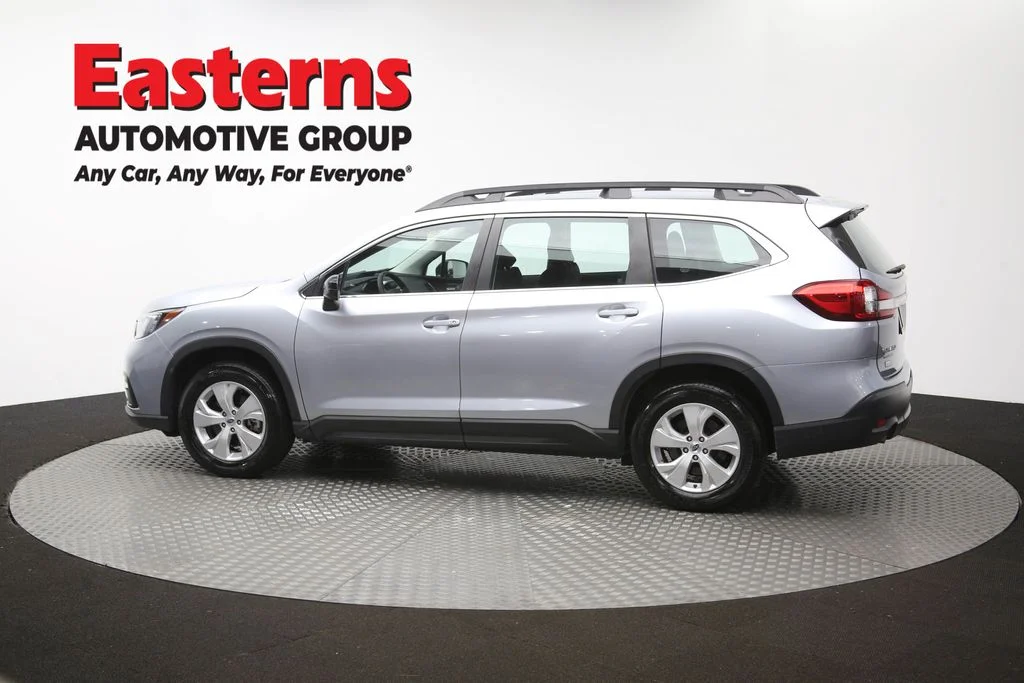 Used 2022 Silver Subaru Base image 60