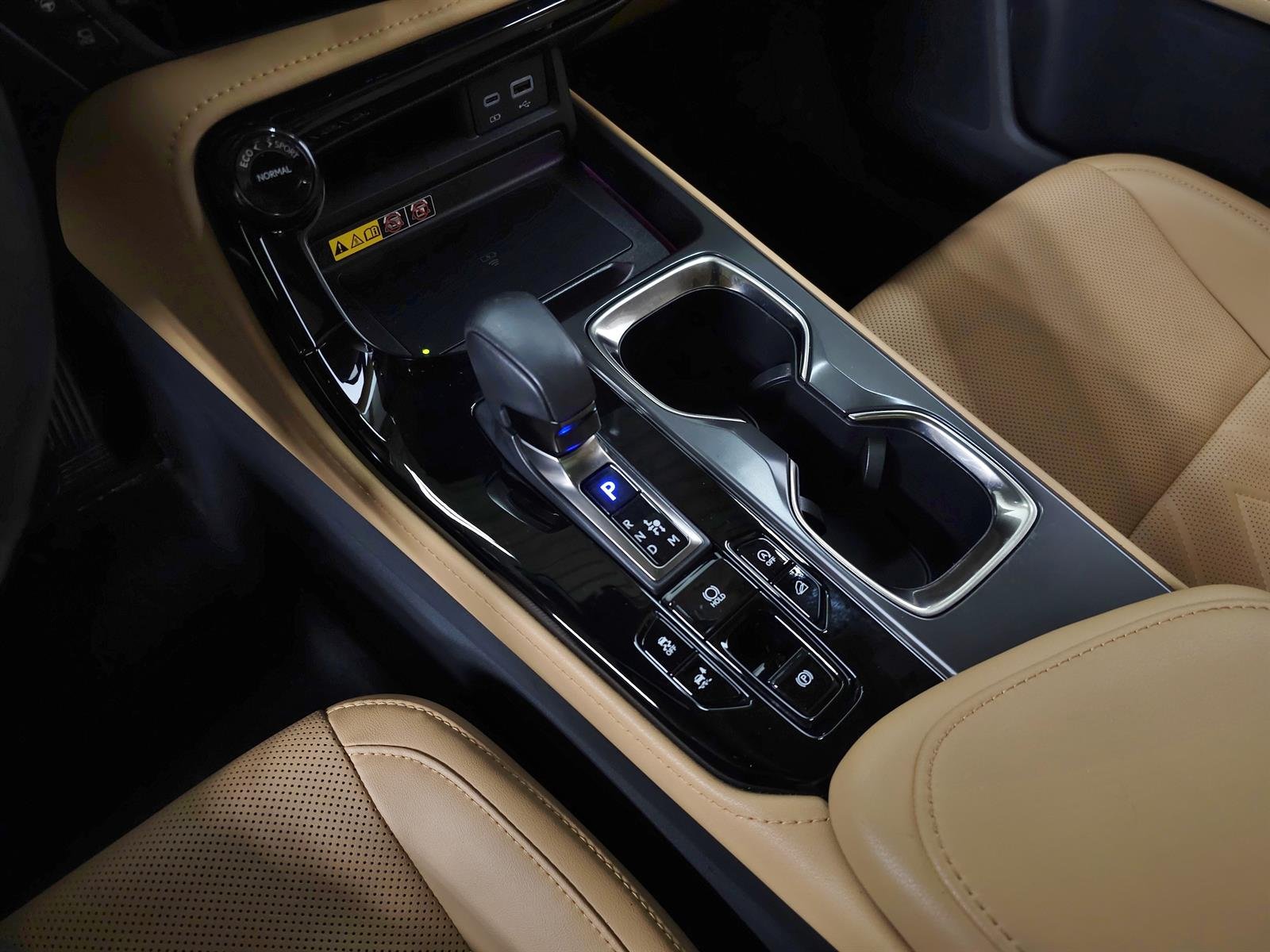 Certified Used 2025 Grecian Water 8y6 Lexus Luxury image 34