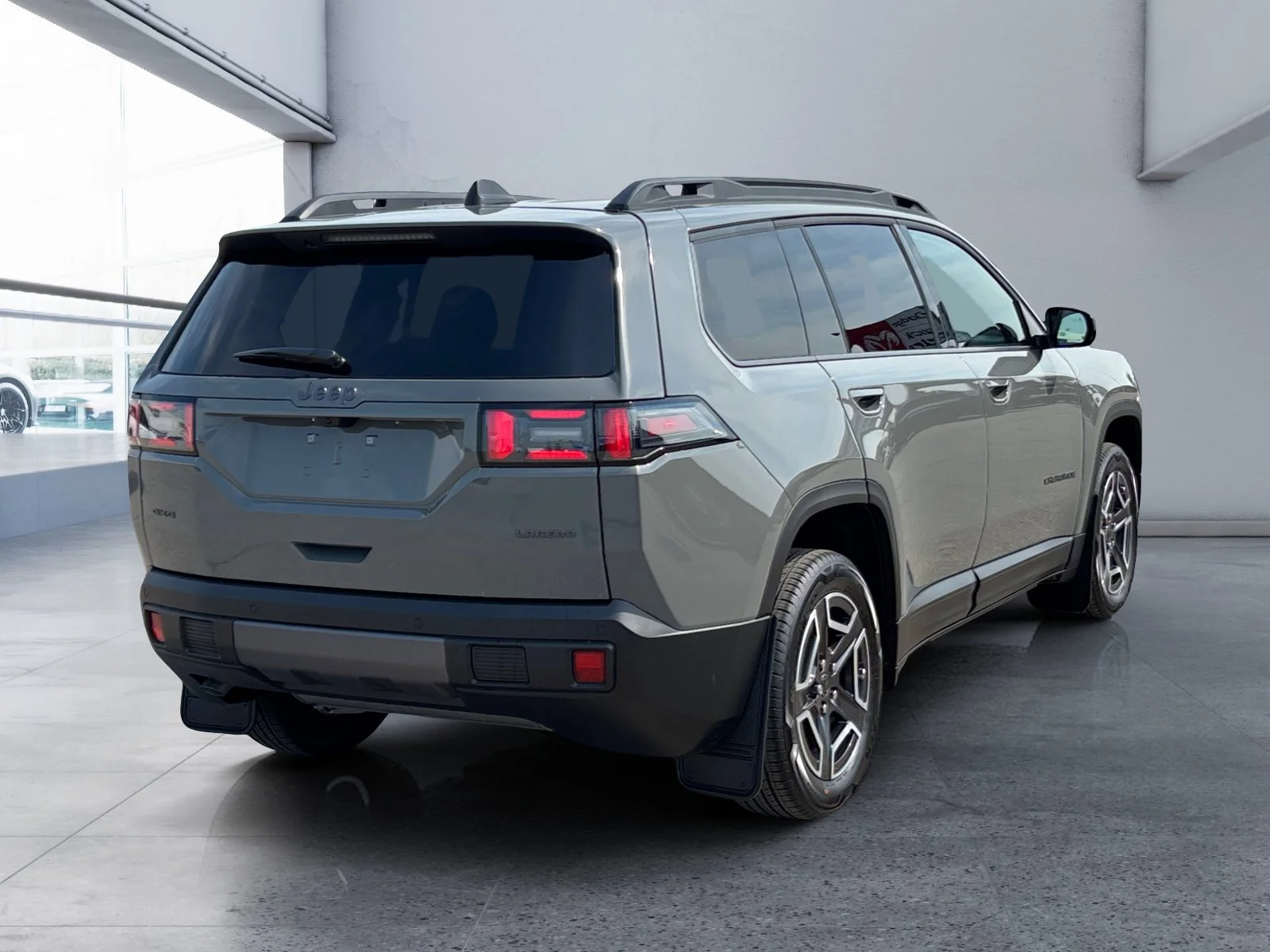 New 2026 STING-GREY Jeep Laredo image 5