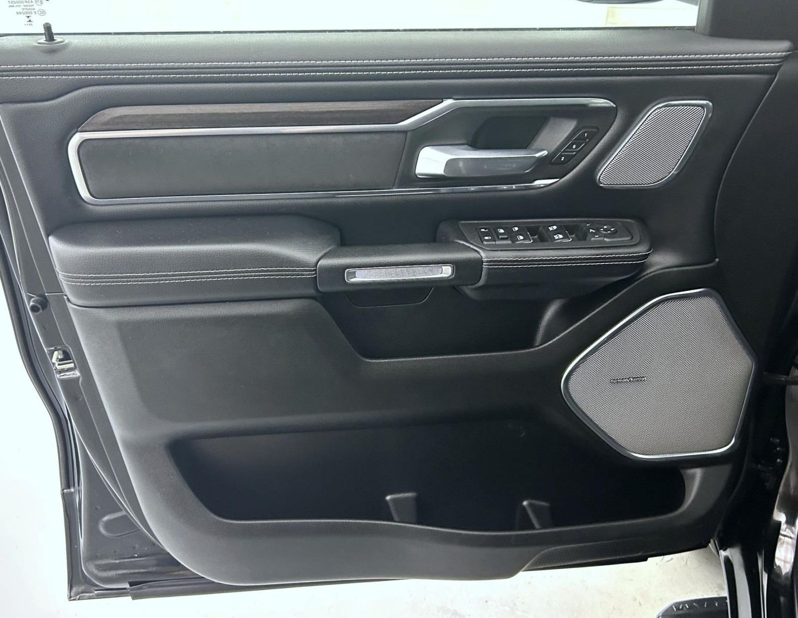 Used 2025 Black Ram Laramie image 9