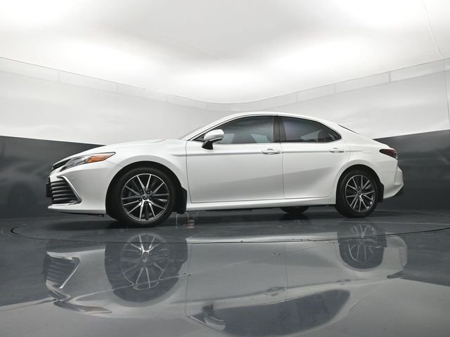 Used 2023 Beige Toyota XLE image 20
