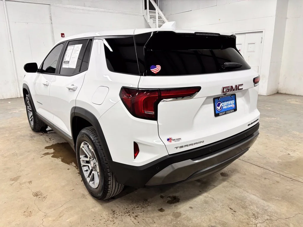 Used 2026 White GMC Elevation image 4