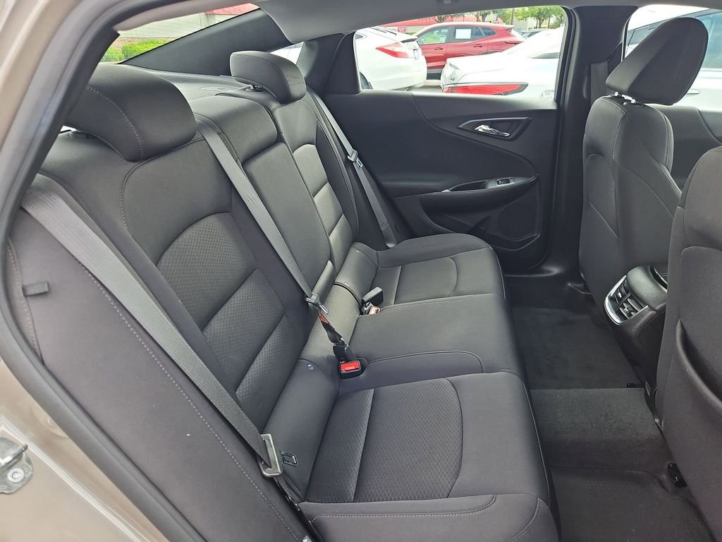 Used 2024 Mineral Gray Metallic Chevrolet LT image 27
