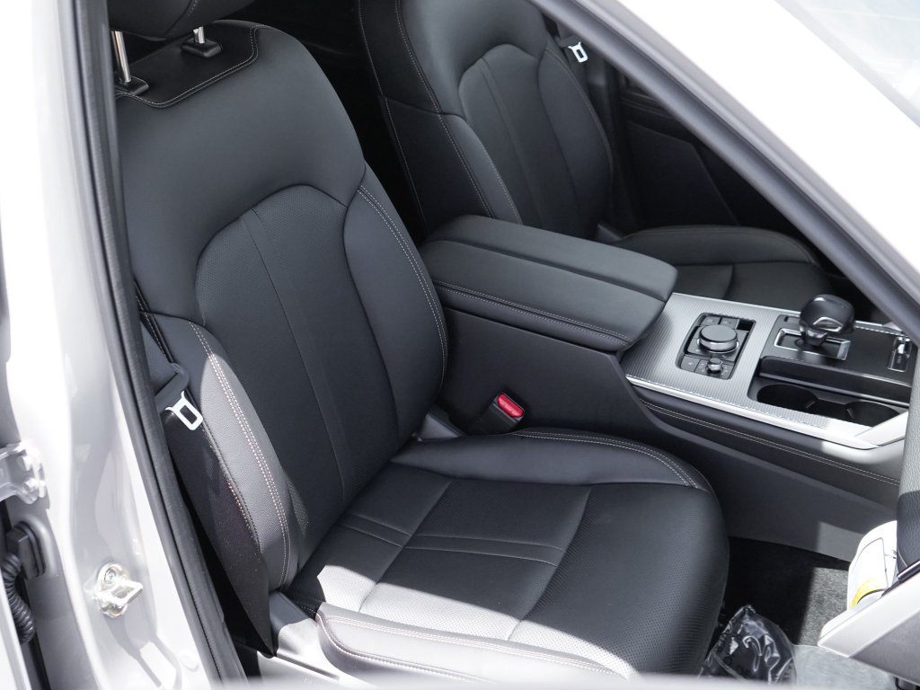 New 2026 Platinum Quartz Mazda Preferred image 26