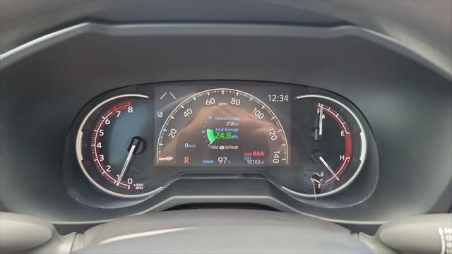 Certified Used 2025 MAGNETIC GRAY MET. Toyota  image 22