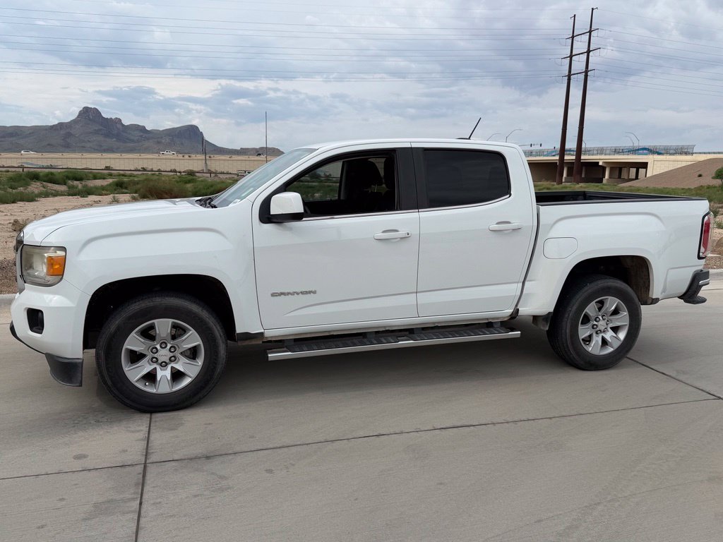 Used 2017 White GMC SLE1 image 13