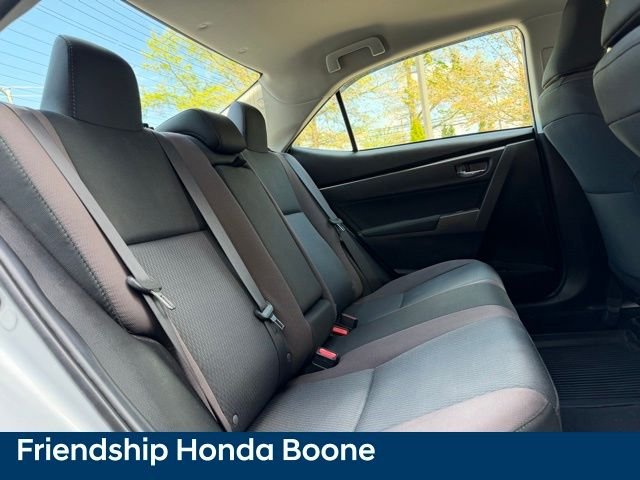 Used 2018 Silver Toyota LE image 34