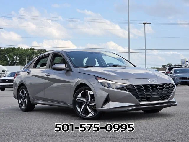 Used 2023 Silver Hyundai SEL image 19