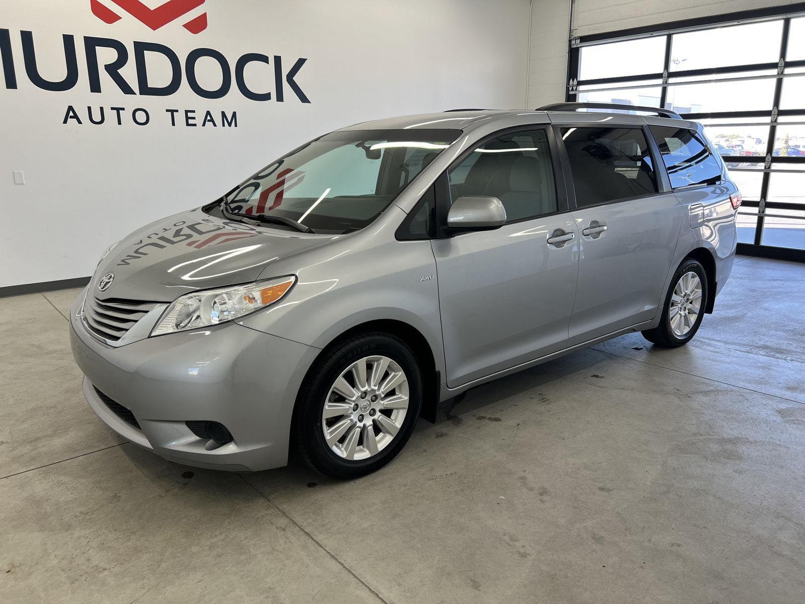 2016 Toyota Sienna LE - Photo 6