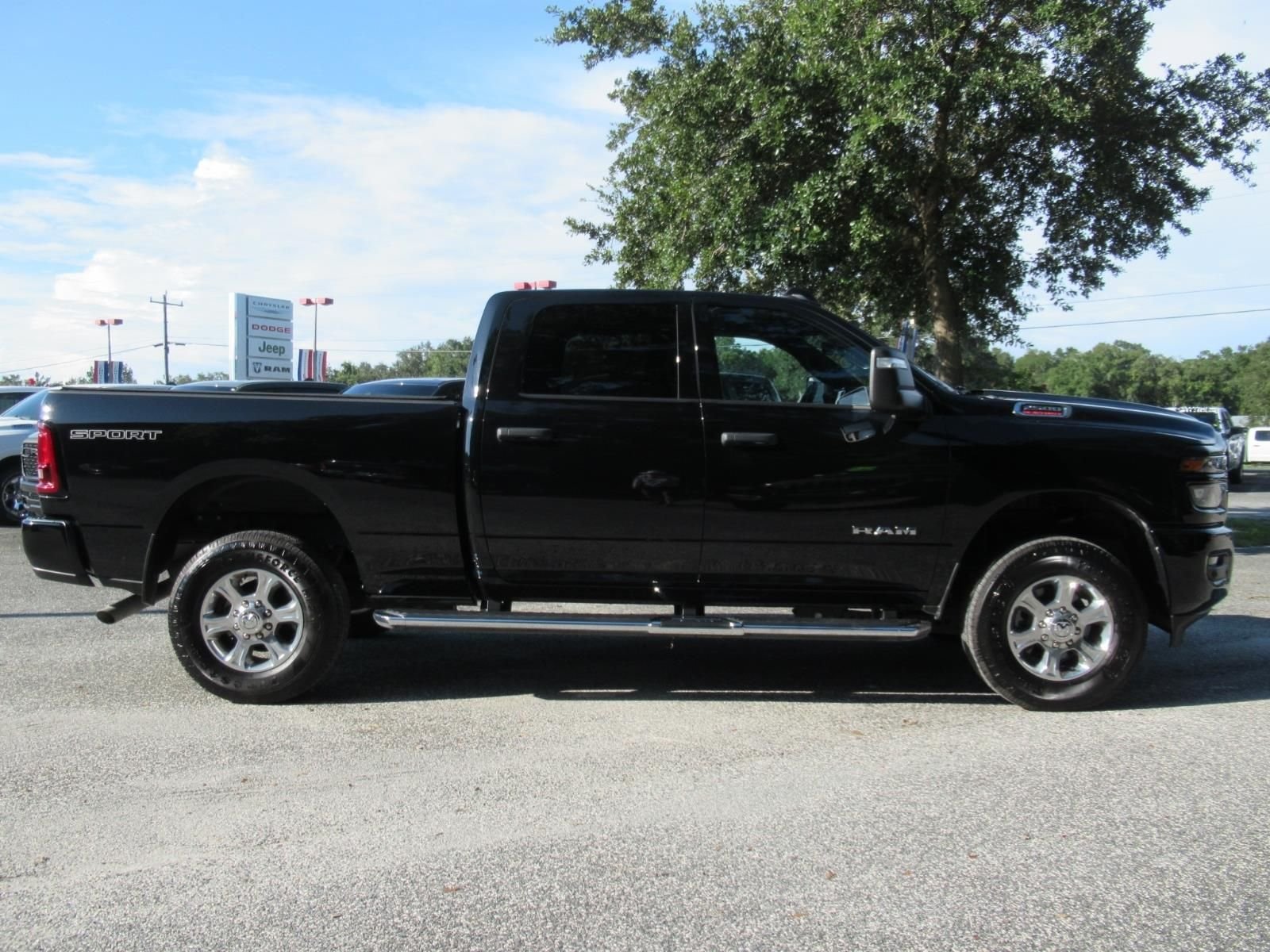 Certified Used 2025 Black Ram Big Horn image 2
