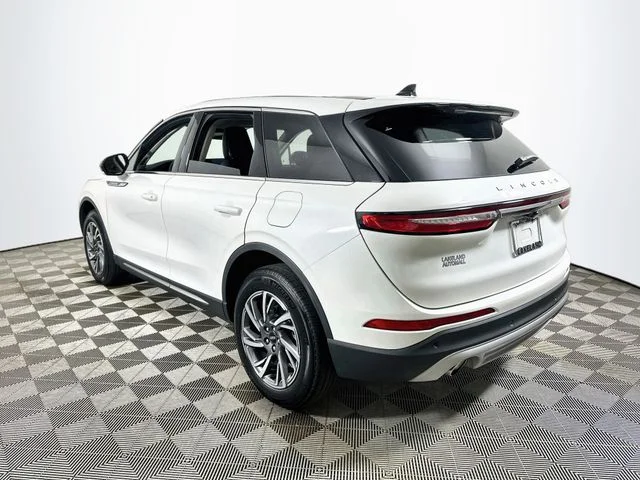 Certified Pre-Owned 2023 Lincoln Corsair Standard