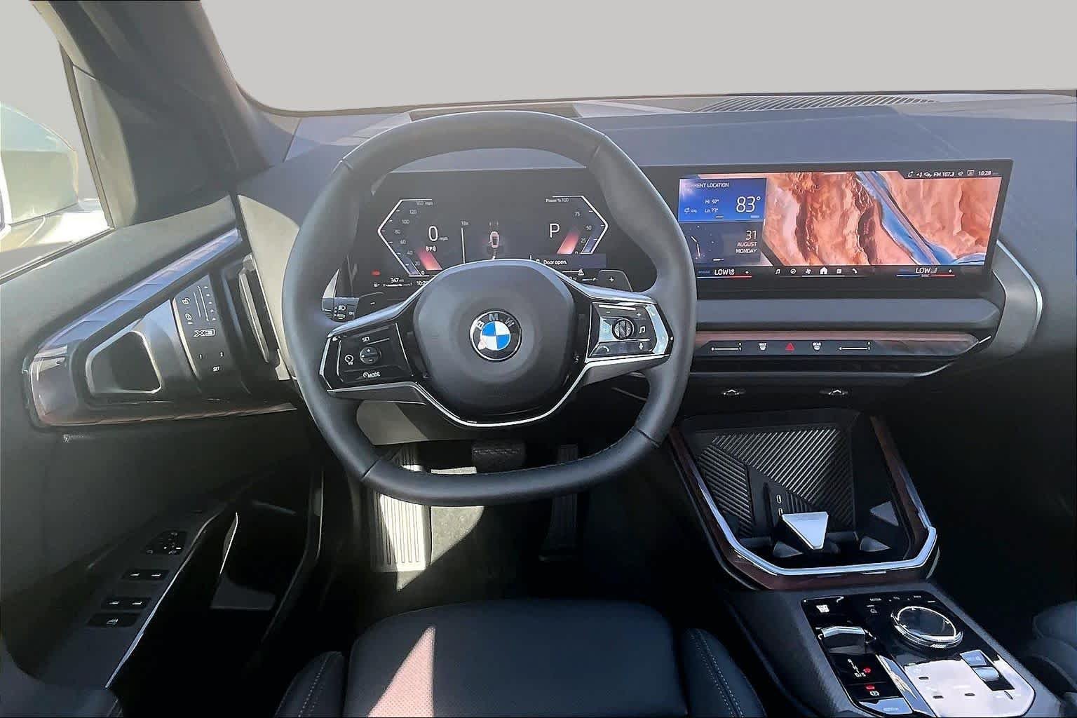 Used 2026 Mineral White Metallic BMW 30 xDrive image 5
