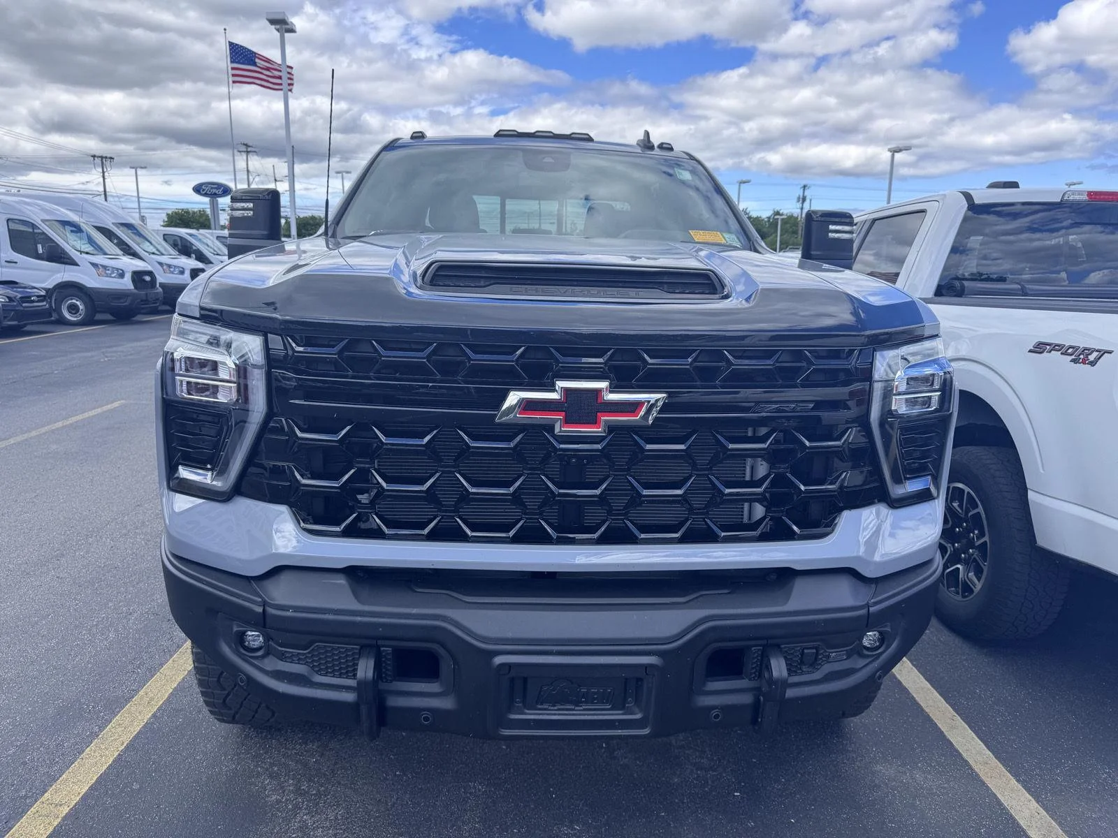 Used 2025 Slate Gray Metallic Chevrolet ZR2 image 2