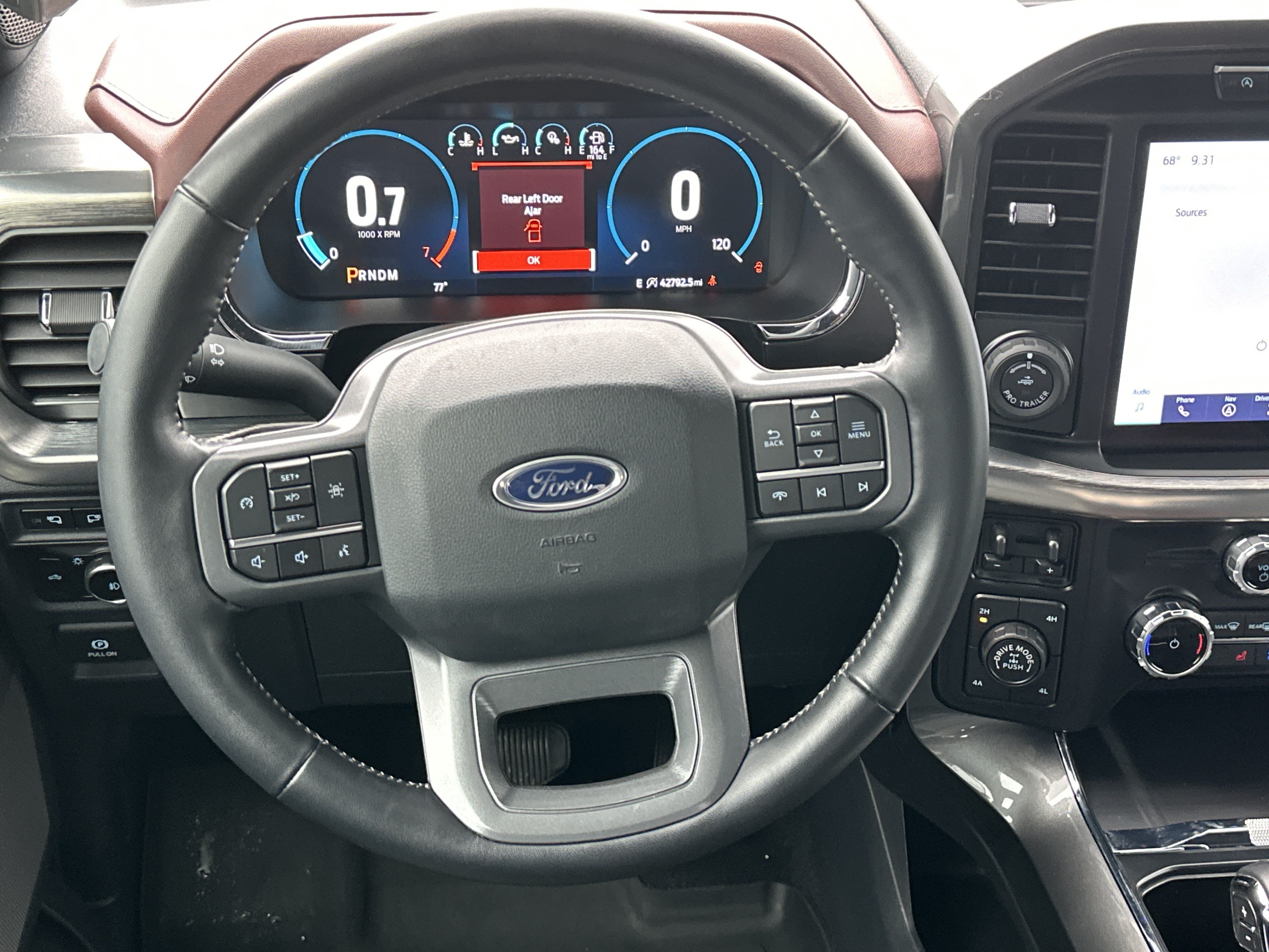 Used 2023 Oxford White Ford Lariat image 24