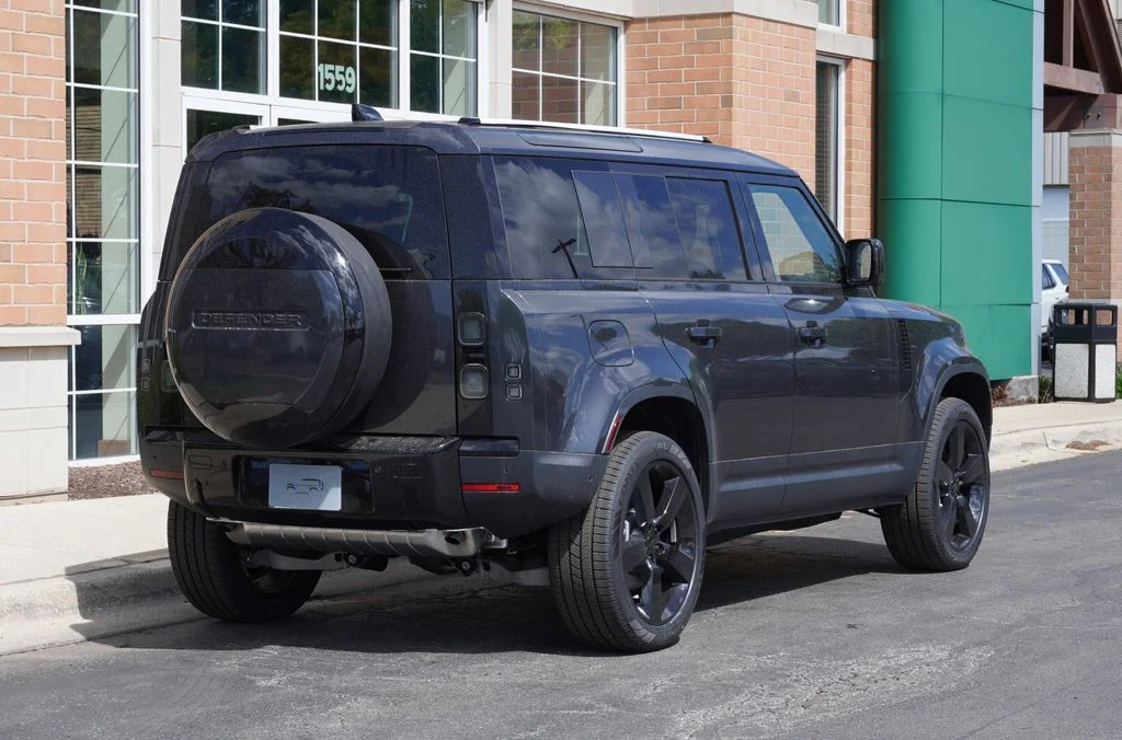 Used 2026 Gray Land Rover S image 6