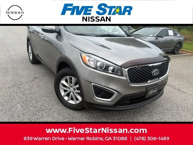 Used 2018 Silver Kia LX image 14