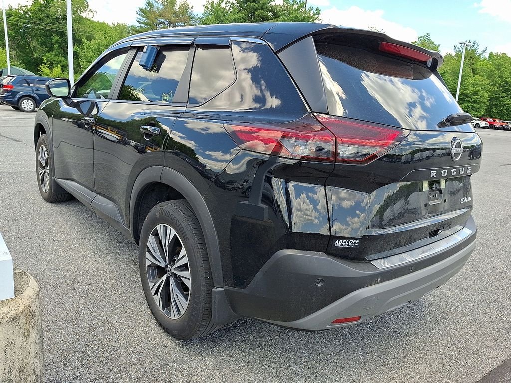 Used 2023 Black Nissan SV image 4