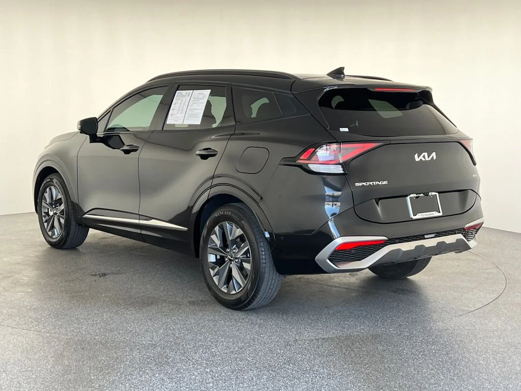 Used 2023 Black Kia SX-Prestige image 6
