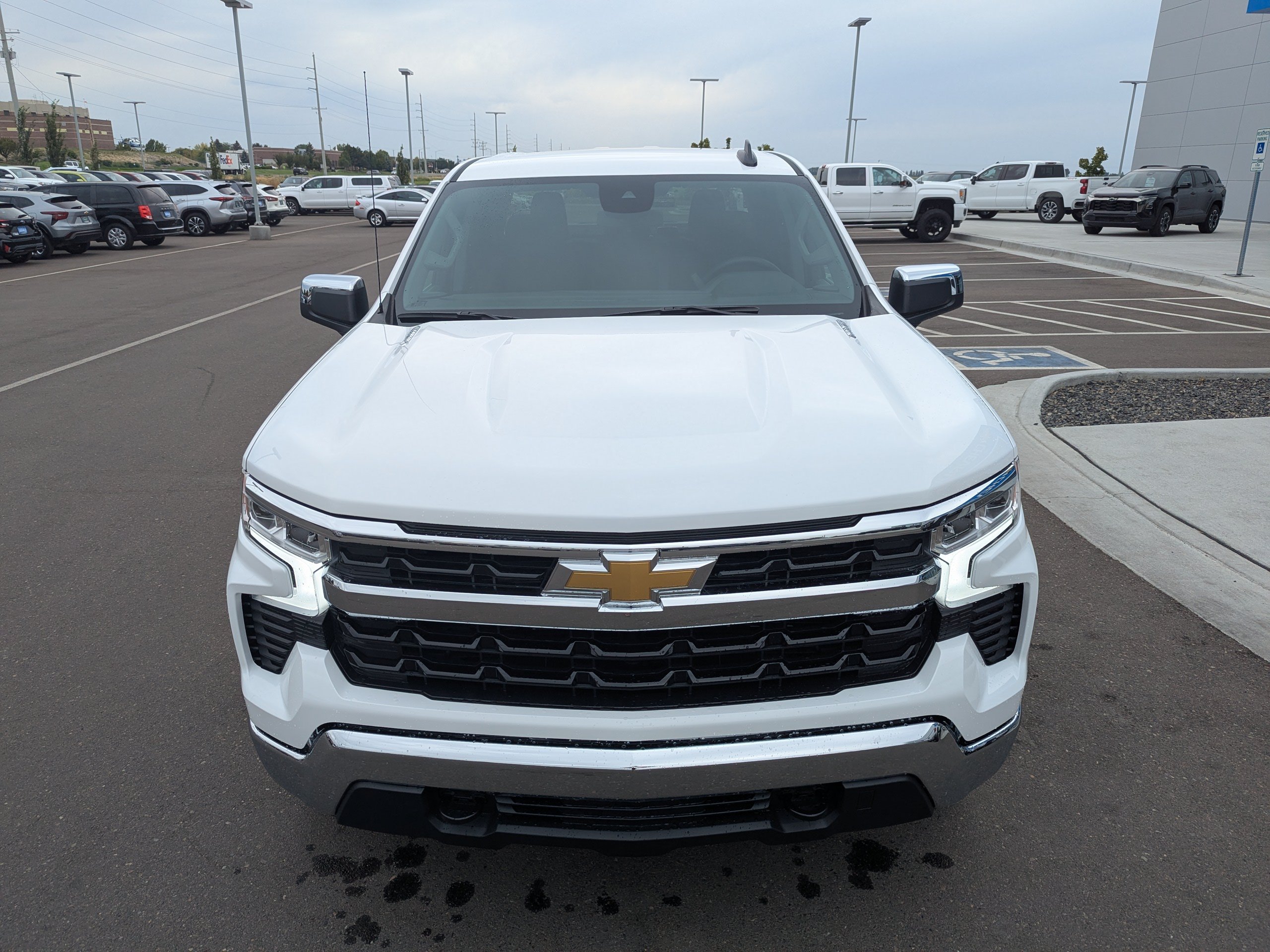 2026 Chevrolet Silverado 1500 LT - Photo 4