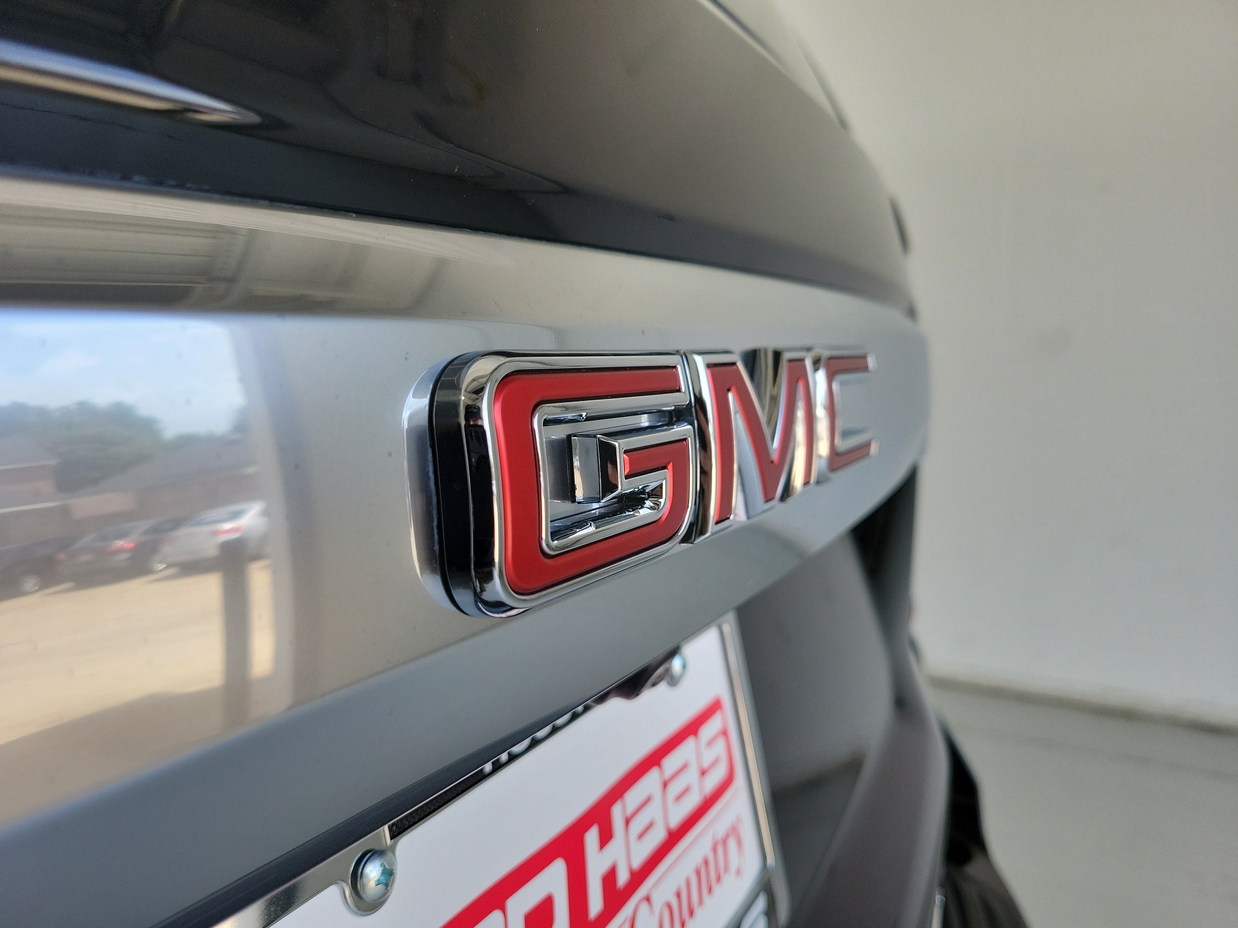 Used 2023 Onyx Black GMC Denali image 10