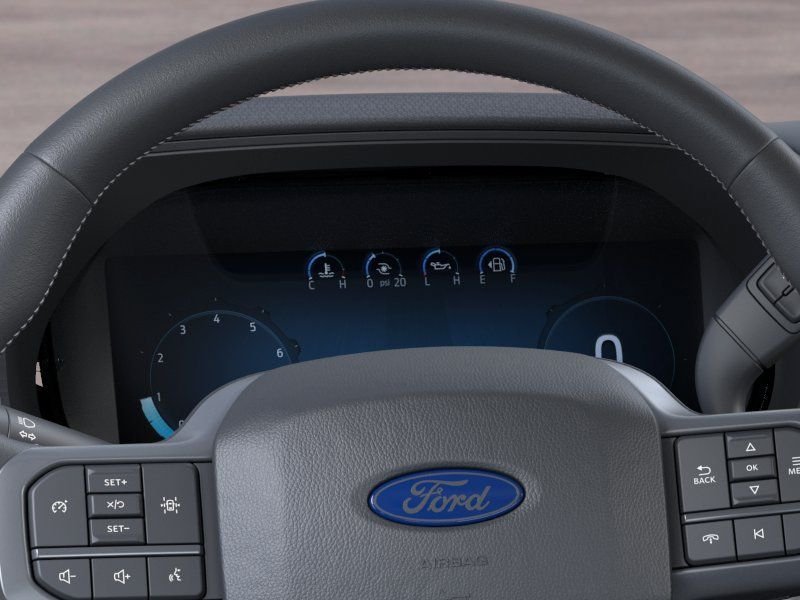 New 2026 Oxford White Ford XLT image 13