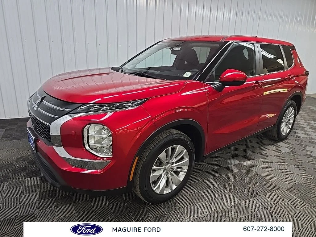 Used 2025 Red Mitsubishi ES image 11
