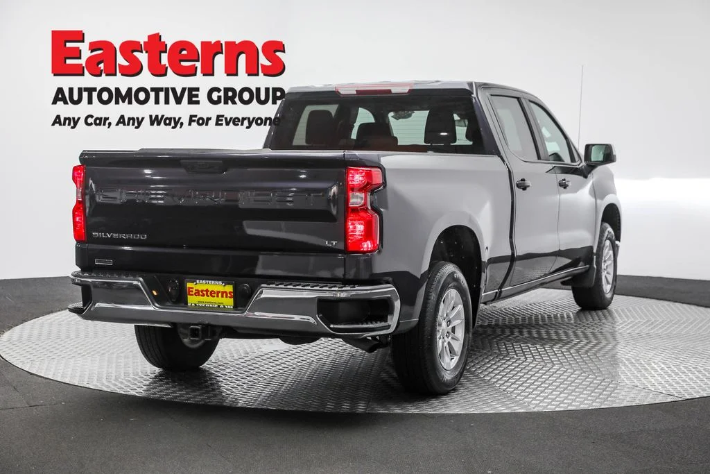 Used 2023 Gray Chevrolet LT image 5