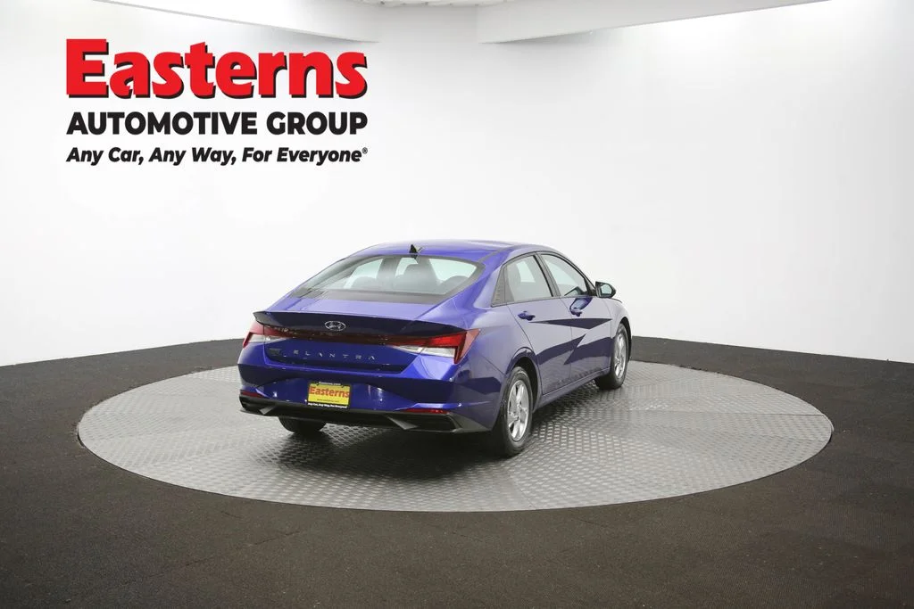Used 2023 Blue Hyundai SE image 38